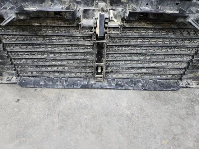 2015-2024 Ford F150  parts in Auto Body Parts in Edmonton - Image 11