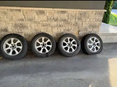 Audi Q5 rims Rim only - tires need to be replaced Wheel rim details Rim size: 7 J x 17 Wheel bolt ci...