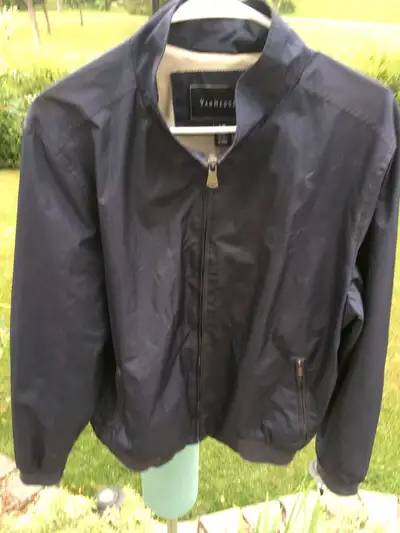Men’s 3 Season Navy “Van Heusen” Jacket Large, View more