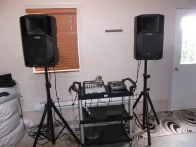 COLONE DE SON AMPLIFIÉ ART 712-A MKZ DE RCF ITALY, View more