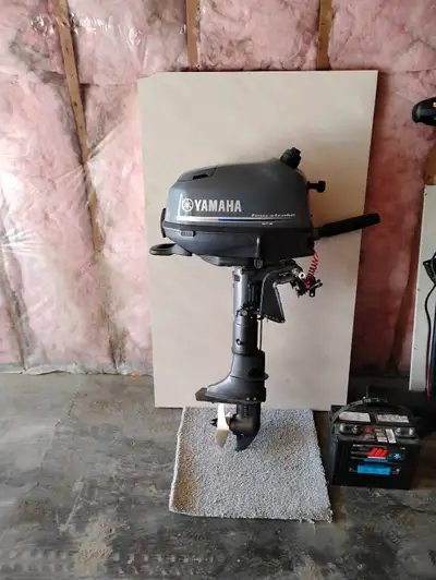 6 HP yamaha short shaft tiller motor Very low hours (approximately 20-30hrs) Couple knicks in prop o...