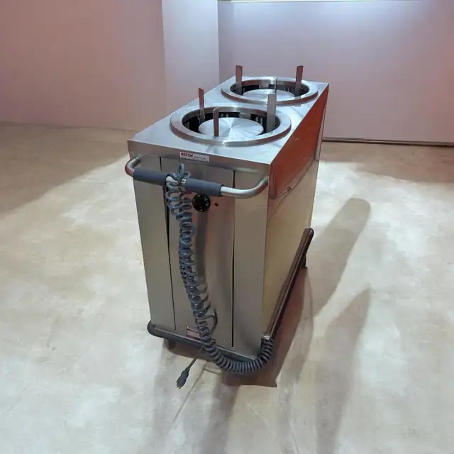 Hatch Industries Plate Dispenser in Industrial Kitchen Supplies in Laval / North Shore - Image 2