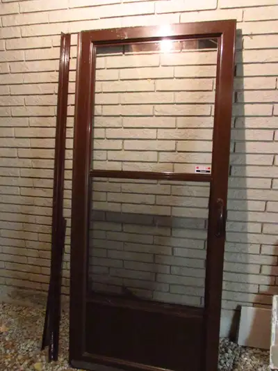 Storm door 34x80 in perfect condition PORT HOPE 905 442 2000, View more