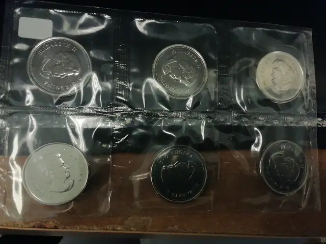 2011 Canada Coinset64623145531010121