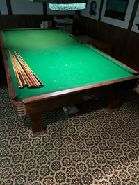 VINTAGE Snooker pool table