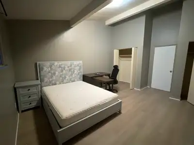 Bedroom for rent for Waterloo Students! - 1 Minute Walk to T&T - 3 Minute Walk to campus - All utili...