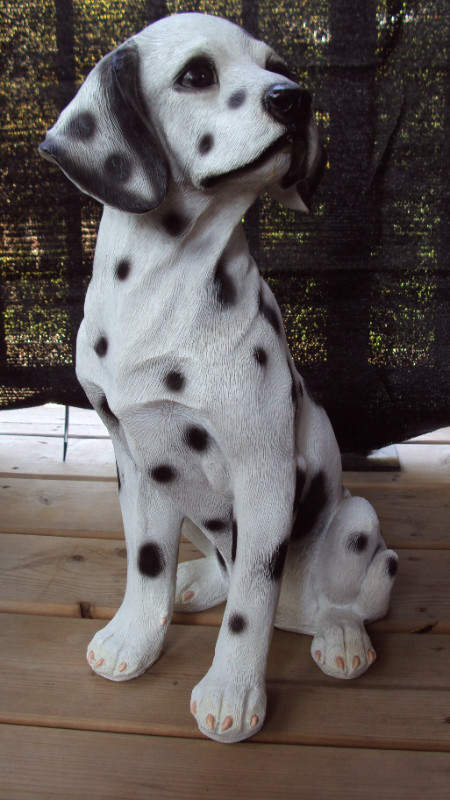 DALMATIAN STATUE in Arts & Collectibles in Hamilton - Image 3