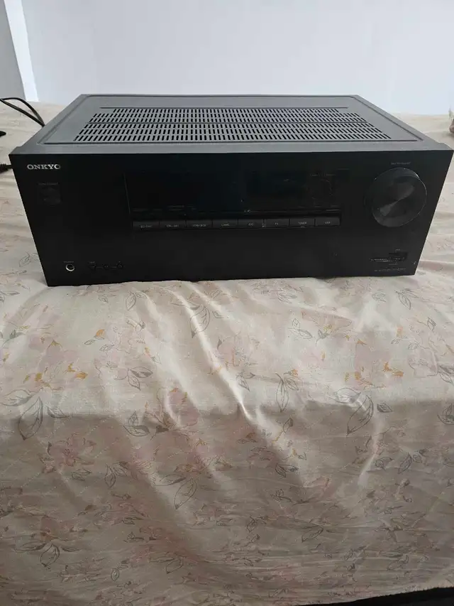 Onkyo Receiver65596946635010120