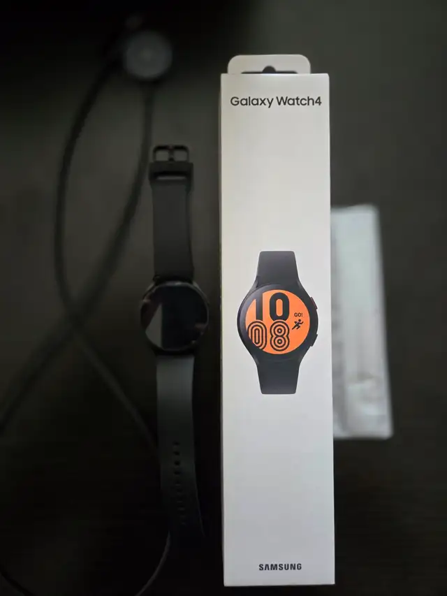 Samsung Galaxy Watch 4 - 44mm – Great Condition – Ottawa