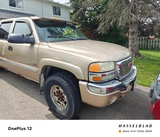 2004 GMC 2500533010252091904001