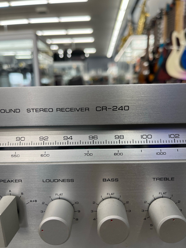 Yamaha CR-240 Stereo Receiver in Stereo Systems & Home Theatre in City of Toronto - Image 3