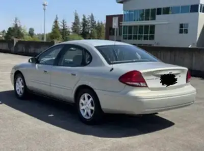 Ford Taurus Amazing car! Has some rust starting! Has sunroof, and leather seats! Only 170,000km