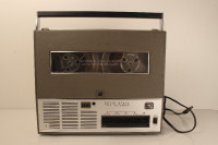Career Academy  Famous Broadcasting Solid State Tape Recorder