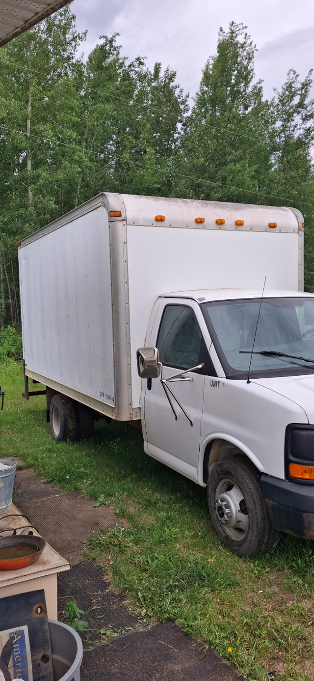 14 ft Cube Van for Sale in Cars & Trucks in Edmonton - Image 3