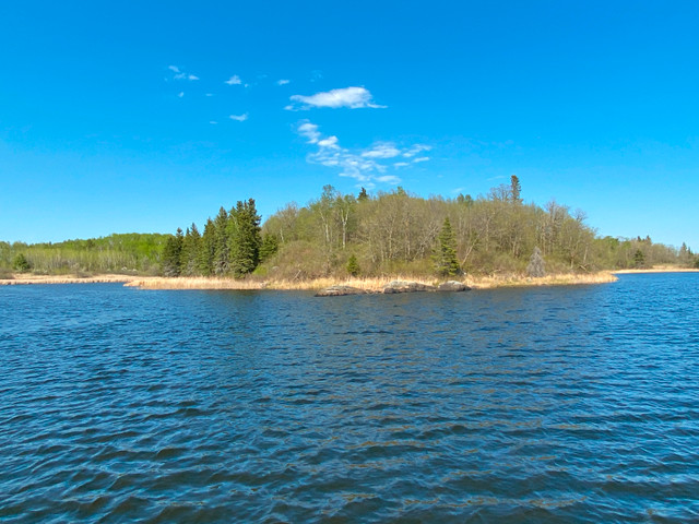 Lot 16 Big Narrows -  2.47 Acres, 1115 feet of frontage! in Land for Sale in Kenora
