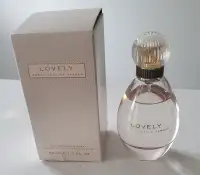 NEW NEVER USED LADIES LOVELY PERFUME BY JESSICA PARKER 50 ML