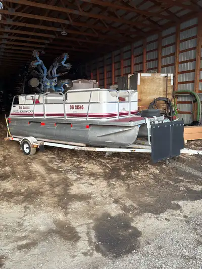 16ft pontoon the seats need some tlc has a 4 stroke 25 hp motor that runs smoothly. Perfect boat for...