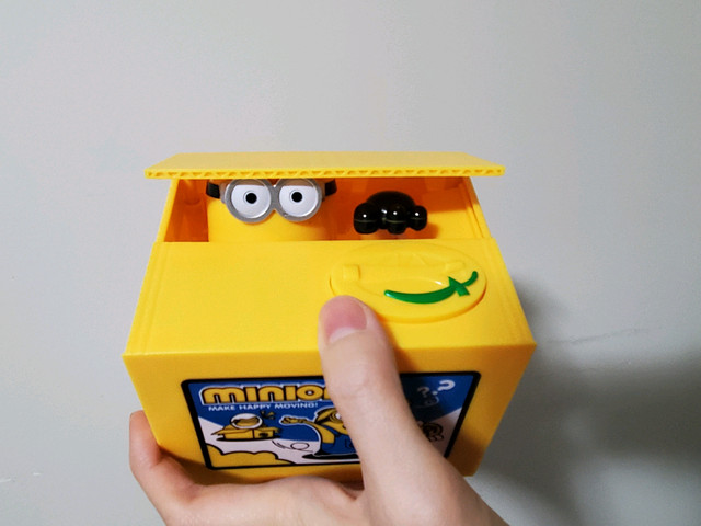 Minion Despicable Me Electronic Coin Bank Savings Toy in Toys & Games in Markham / York Region - Image 3