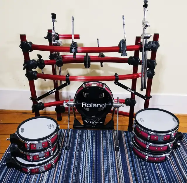 " Roland-V-Drum-Pad and Rack Kit - Or Part Out" in Drums & Percussion in Belleville - Image 2