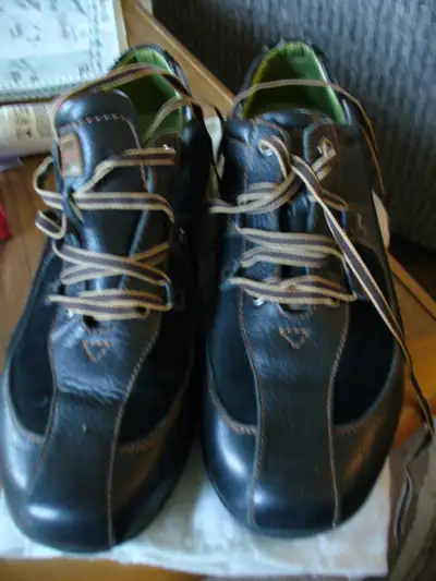 SOULIERS CHAUSSURES HUGO BOSS HOMME NOIRES BASSES GRANDEUR 9-10, View more
