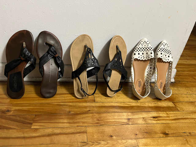Woman’s flat slippers  dans Femmes - Chaussures  à Ville de Montréal