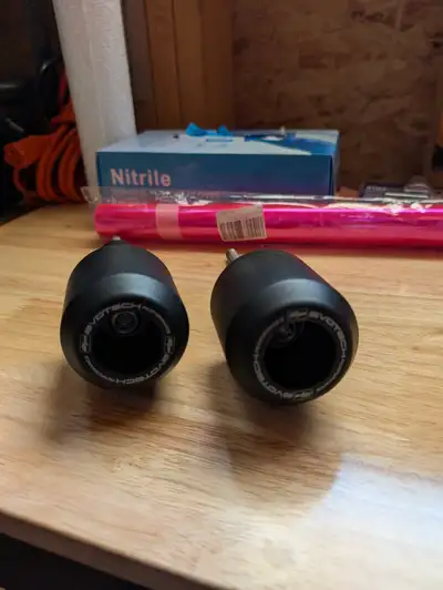 EvoTrch Frame Sliders are for a 2023+ Street Triple, I'm 90% sure they will fit the 2020-2023 models...