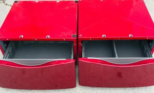 Two Red Maytag Pedestals in Washers & Dryers in Winnipeg