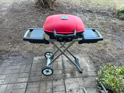 Travels 285 Napoleon propane barbeque, View more