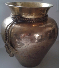 Vintage Hammered Brass Flower Vase Design