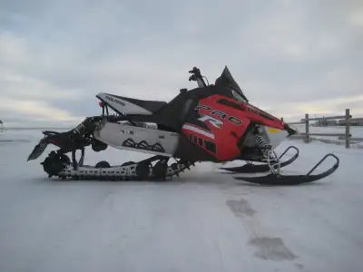 2014 Polaris 800 Switchback PRO R Virtually Brand new condition! ***ONLY 350miles!*** Clean sled, ru...