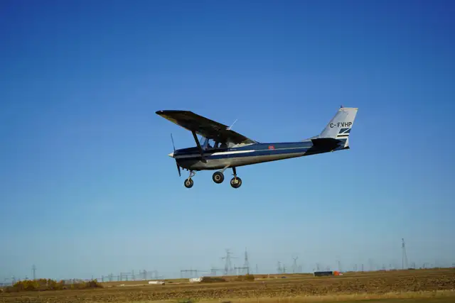 1966 Cessna 150G in Other in Winnipeg - Image 4