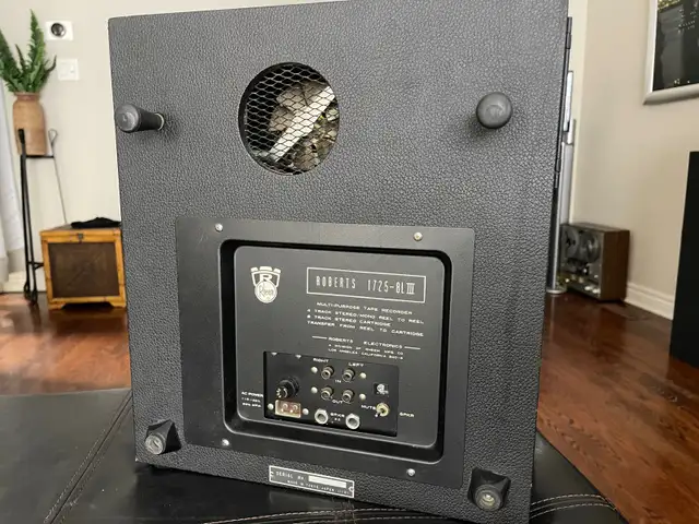 Roberts 1725-8L - ||| Reel to Reel stereo deck in Stereo Systems & Home Theatre in Markham / York Region - Image 6