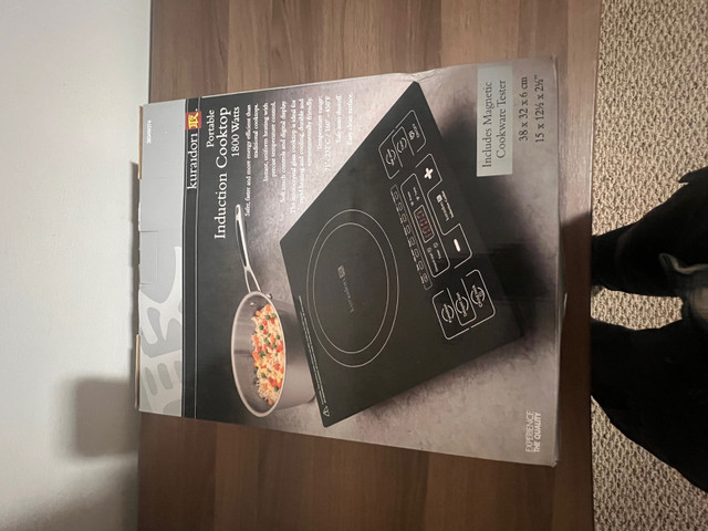 Portable 1800 watt induction cook top in Stoves, Ovens & Ranges in Thunder Bay