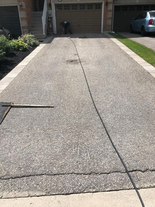 Driveway sealing services in Interlock, Paving & Driveways in Barrie - Image 4