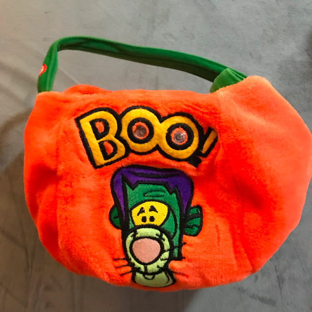 Halloween Treat & Trick essentials 10 pcs in Hobbies & Crafts in Markham / York Region - Image 2