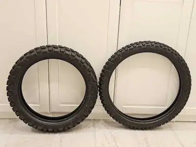 IRC TRAILS GP Dual Sort tires. like ne, No issues. Only 3200km. Front 90% tread Rear 60% tread Nice...