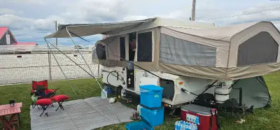 2011 Flagstaff camper trailer 3000 lbs Inspected New tires last year Battery in great condition only...