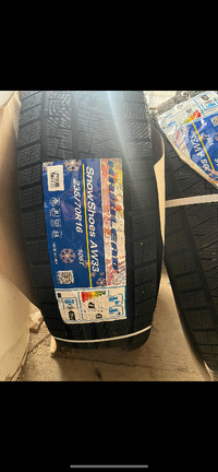 *SPECIAL WINTER TIRES BRAND NEW* 4x Winter Tires size 235/70R16