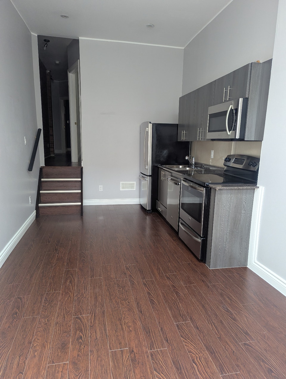 Live/Work Space for Lease 4