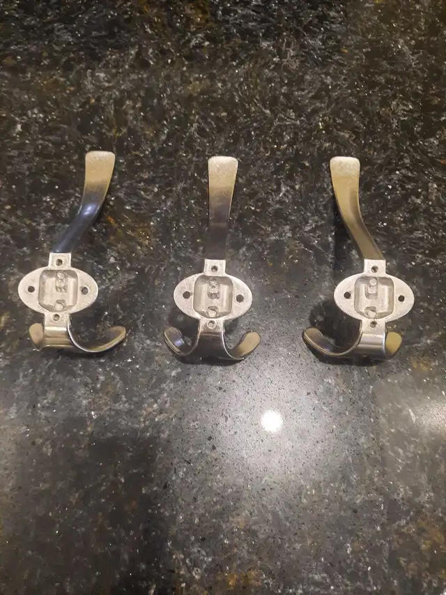 3 grands crochets mural neufs en stainless in Home Décor & Accents in Gatineau - Image 4