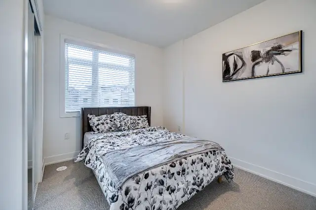Townhouse  Available in Land for Sale in Mississauga / Peel Region - Image 9