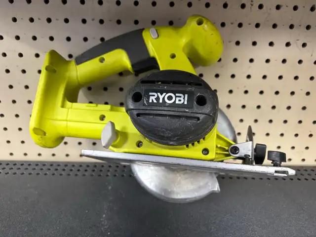 Ryobi P501G 18V Circular Saw in Power Tools in Oshawa / Durham Region - Image 3