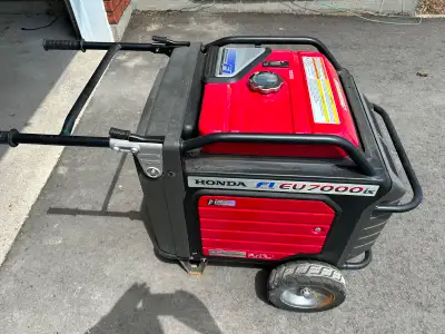 Like new, 140 hours, professionally maintained, includes cover and battery charger