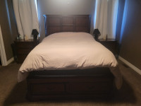 Wood Queen Bed Set