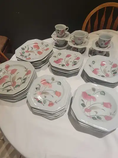 G Fine China Floral Dinnerware , View more