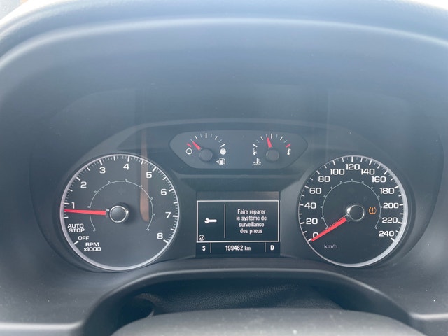 GMC ACADIA 2017 — photo 3