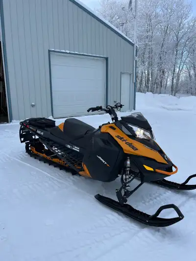 2013, Ski doo Summit XP, 154 in track, Well maintained, nice unit, ready to go new plugs, new spare...