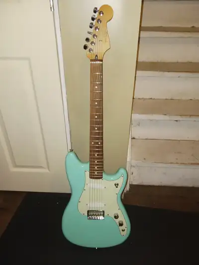 Fender Duo Sonic, View more
