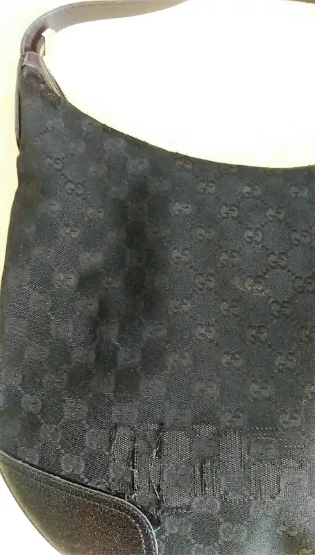 Authentic Gucci Black Hobo Shoulder Bag in Women's - Bags & Wallets in Markham / York Region - Image 5