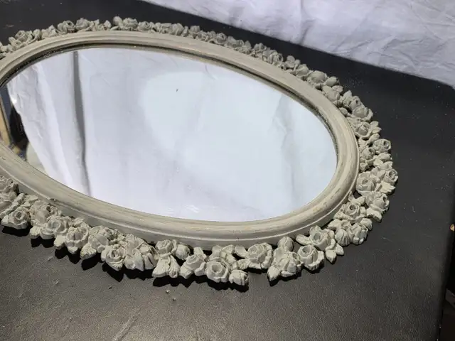 Vintage Oval Wood Mirror - Carved Rose Floral Frame in Home Décor & Accents in Ottawa - Image 5